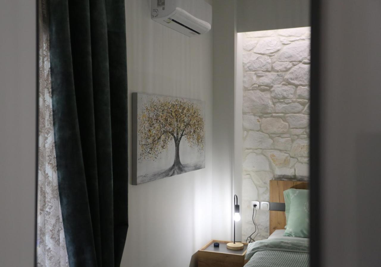 La Larissa Luxury Apartments Peneus Bagian luar foto