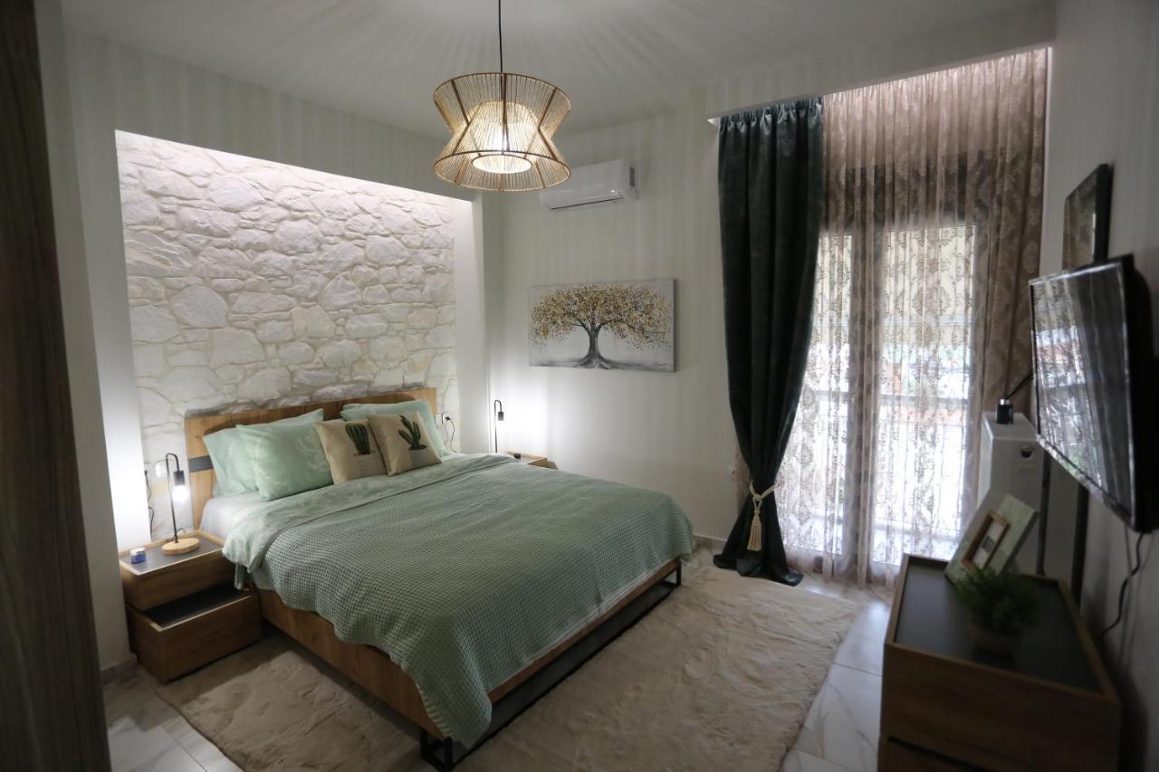 La Larissa Luxury Apartments Peneus Bagian luar foto