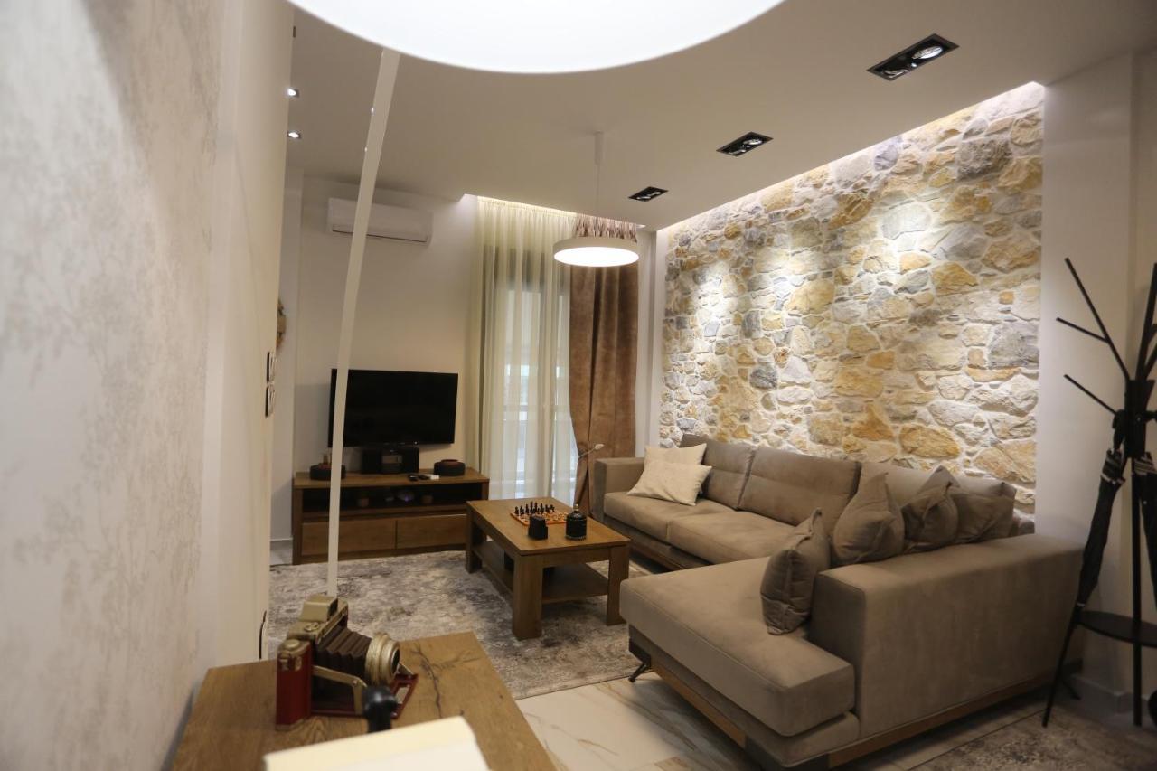La Larissa Luxury Apartments Peneus Bagian luar foto